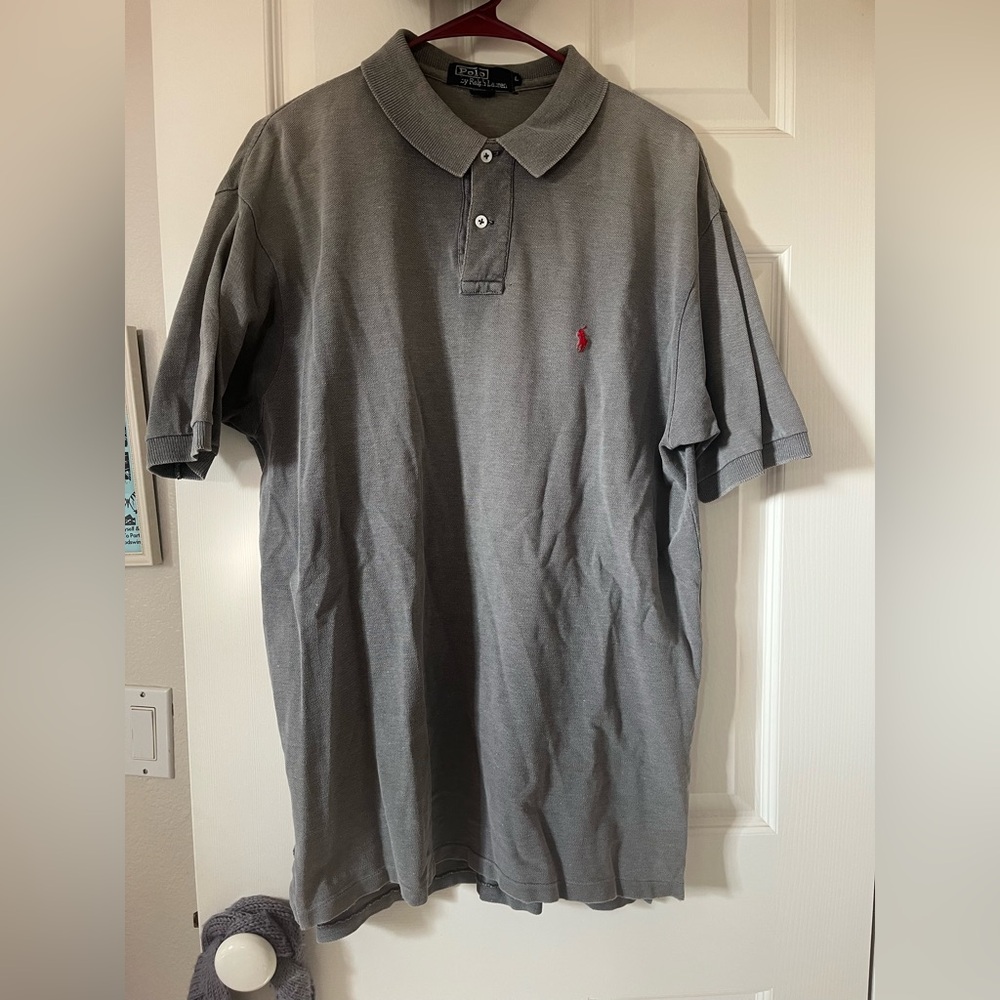polo by ralph lauren vintage 90’s men’s light gray short sleeve polo shirt
